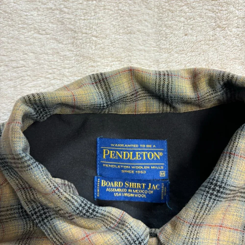 Pendleton Mens Board Shirt Jac Flannel Button Down Size Medium Plaid Long Sleeve - Picture 3 of 16